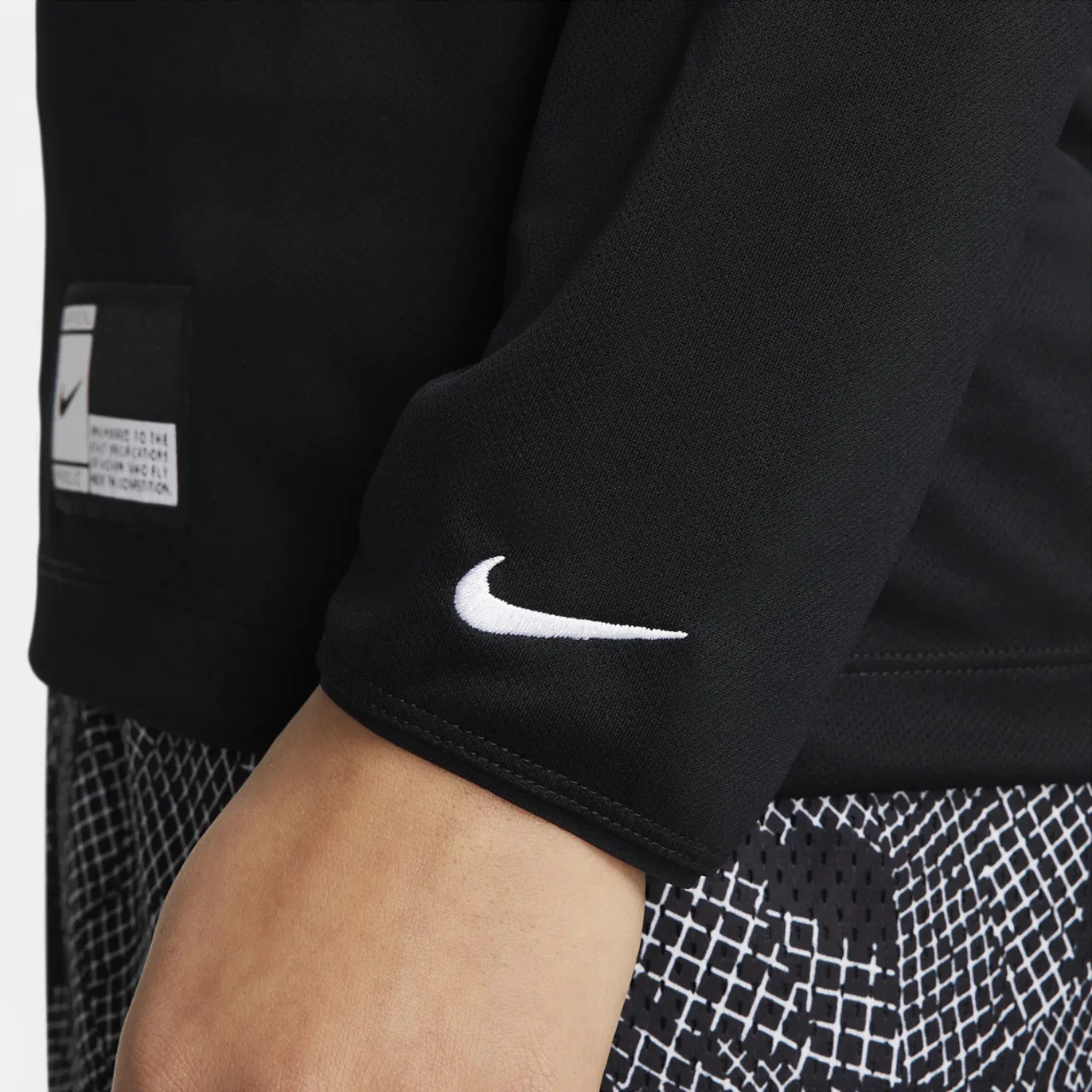 Женская футболка с длинным рукавом Dri-FIT Pregame Top Nike, цвет White/Black/White — фото 4