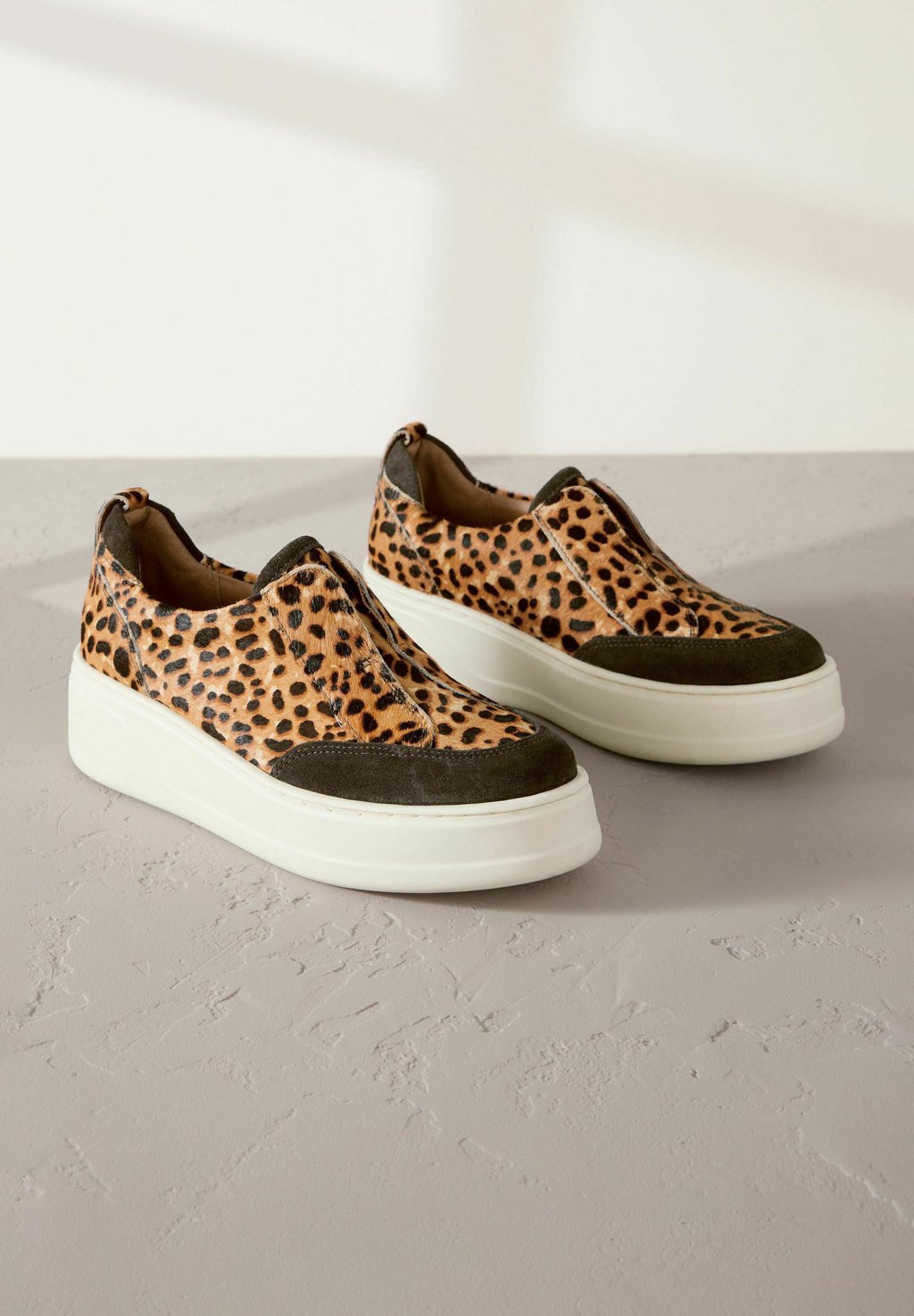 Низкие кеды REGULAR FIT SLIP ON SIGNATURE FOREVER COMFORT CHUNKY WEDGE PLATFORM Next, коричневый — фото 2