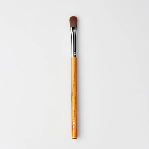 

Кисть для консилера Concealer Brush Etnia Cosmetics, 1 UD