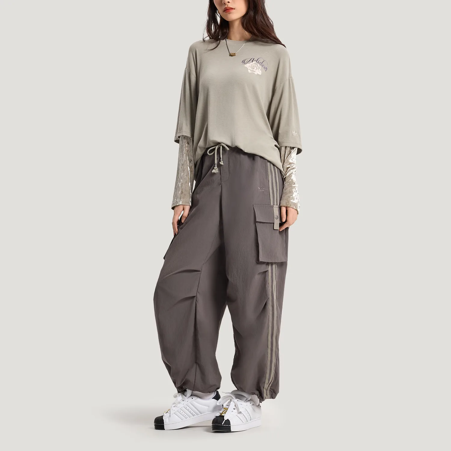 Брюки Parachute TRACK TRACKSUIT Adidas Originals, Charcoal Gray — фото 4