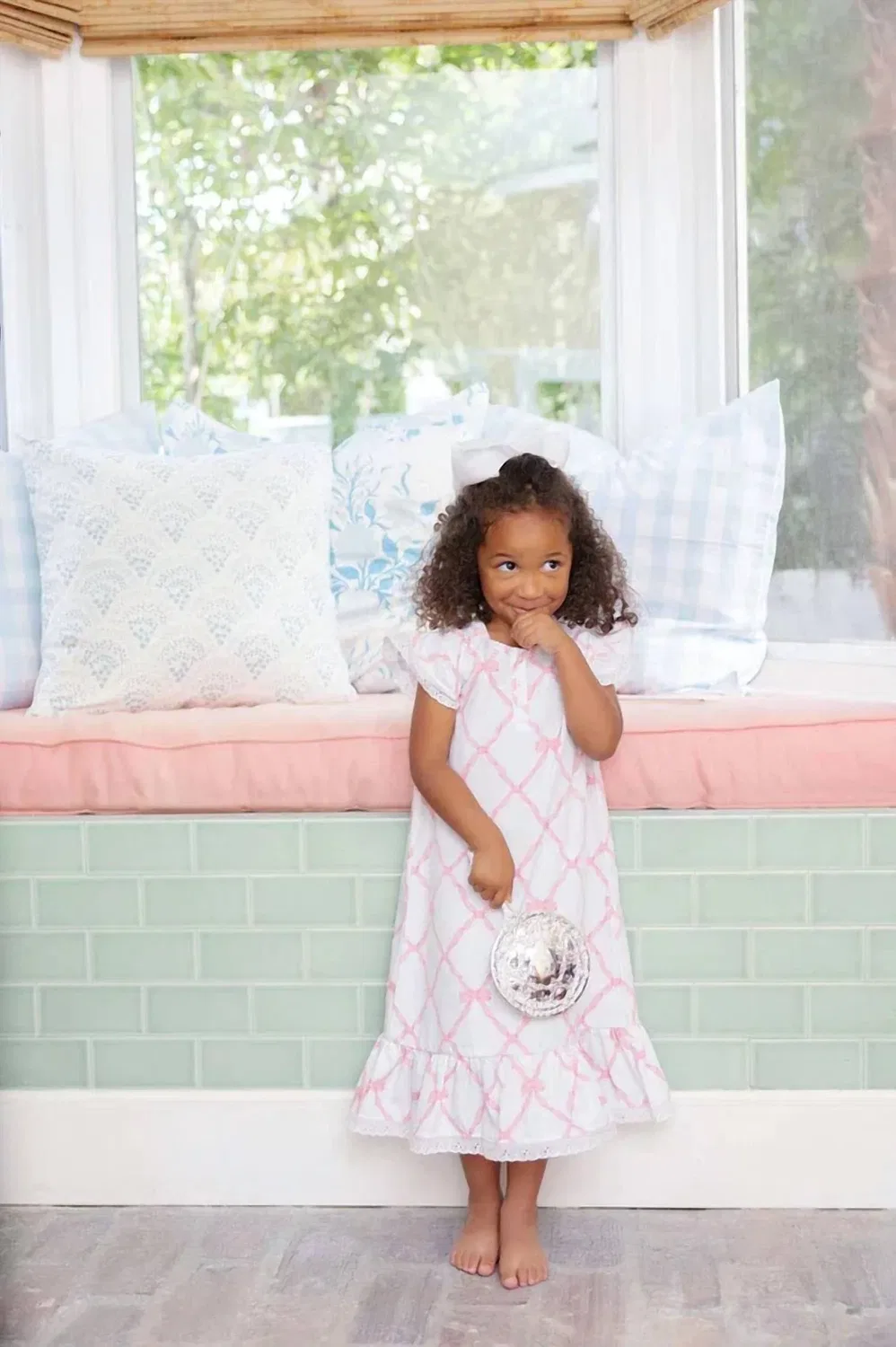 Детская ночная сорочка с бантами Marnie Morning Gown The Beaufort Bonnet Company, White/Pink