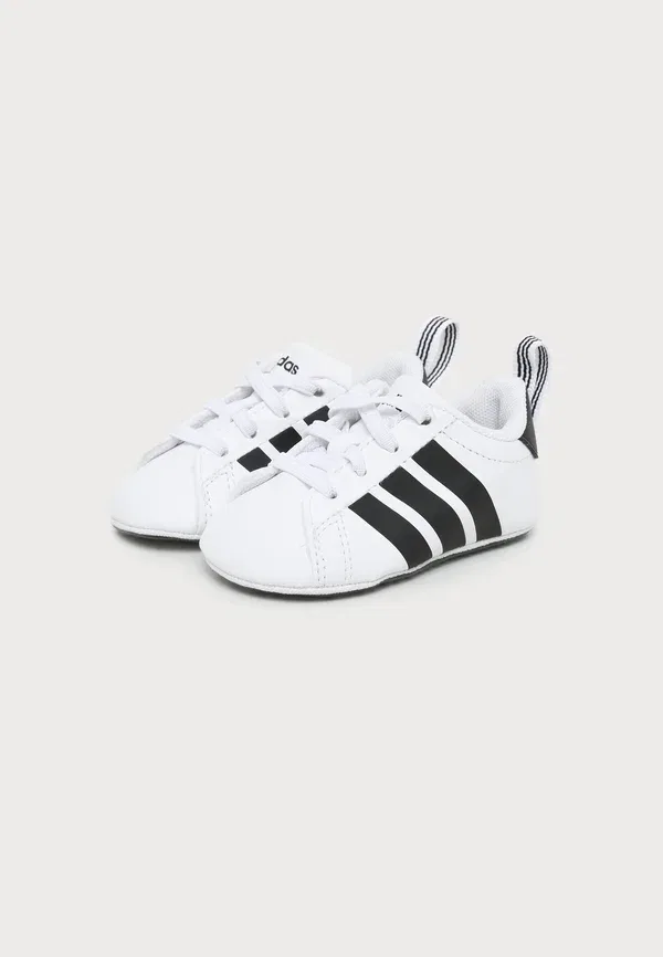 Детские туфли Grand Court Crib унисекс - первые туфли Adidas Performance, белый/черный — фото 2