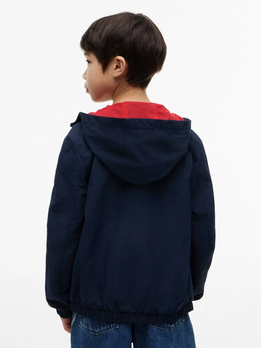 Куртка TOMMY HILFIGER Between-Season 'Logo Graphic Relaxed' в темно-синем цвете — фото 3