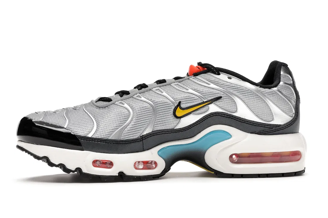 Детские кроссовки Lifestyle Nike Air Max Plus Sky Nike Pack, Metallic Silver/Hyper Crimson-Blue Fury-Speed Yellow — фото 3