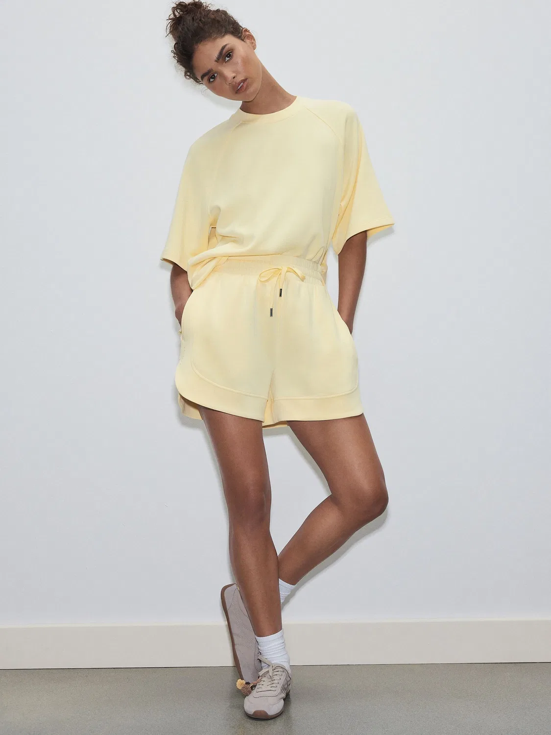 Спортивная футболка оверсайз Butter Yellow Active Modal Next, масляно-желтый — фото 4