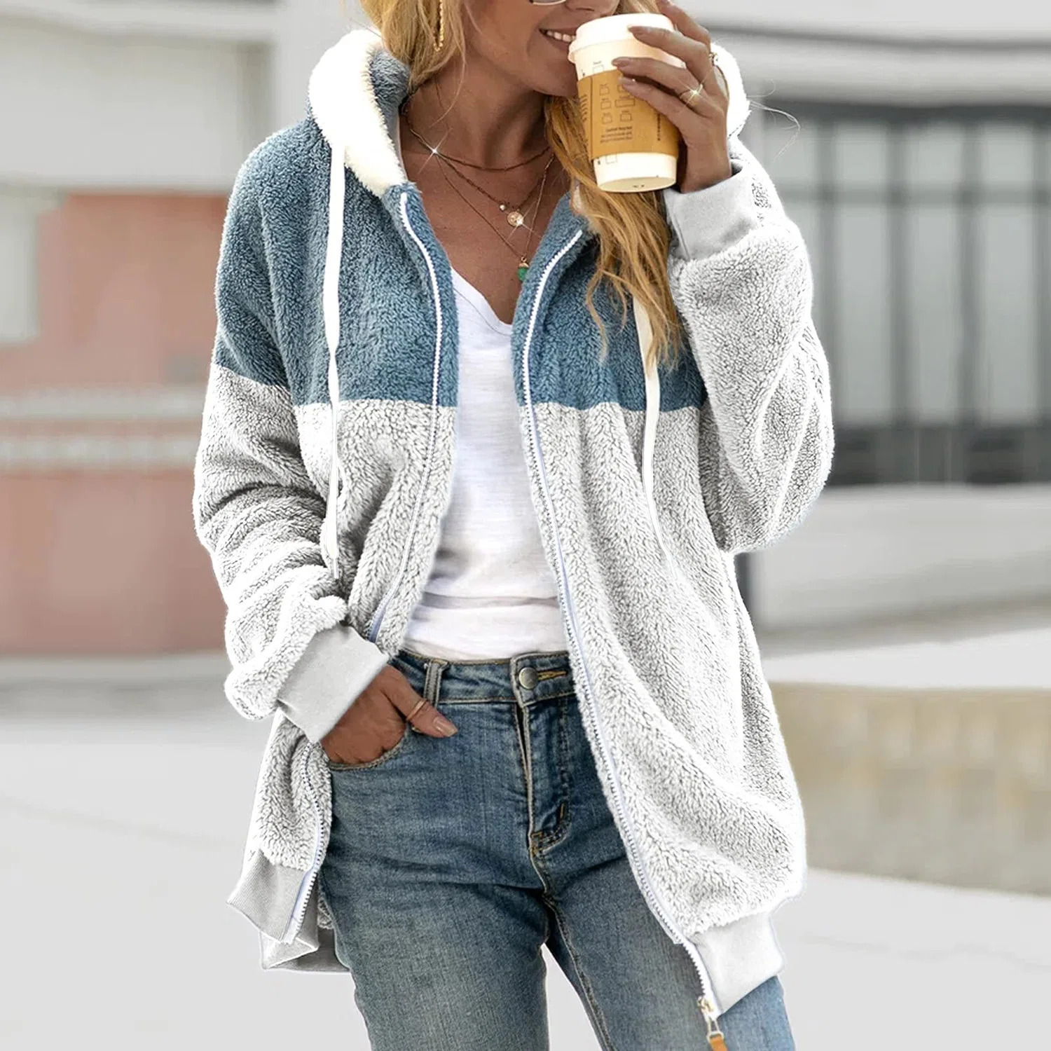 Женское утепленное пальто с капюшоном и мехом, модель Full Zip Fleece Jacket Plus Size, bianco — фото 2