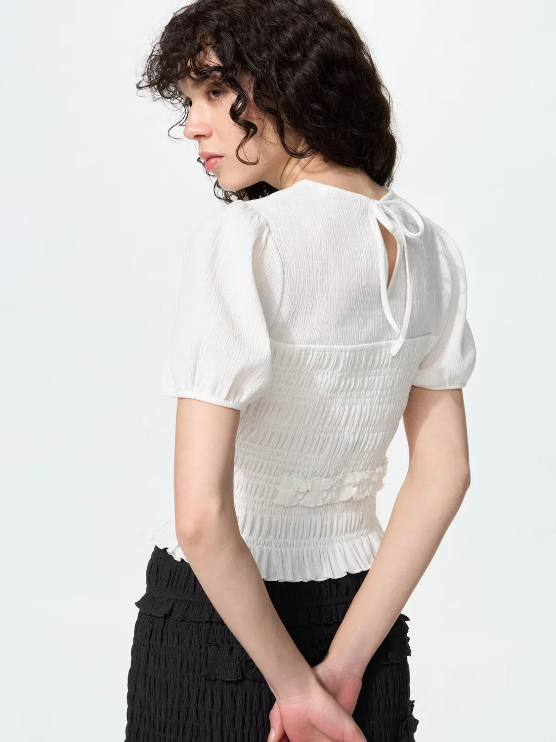 Футболка Uniqlo, с объемными рукавами, черный — фото 4