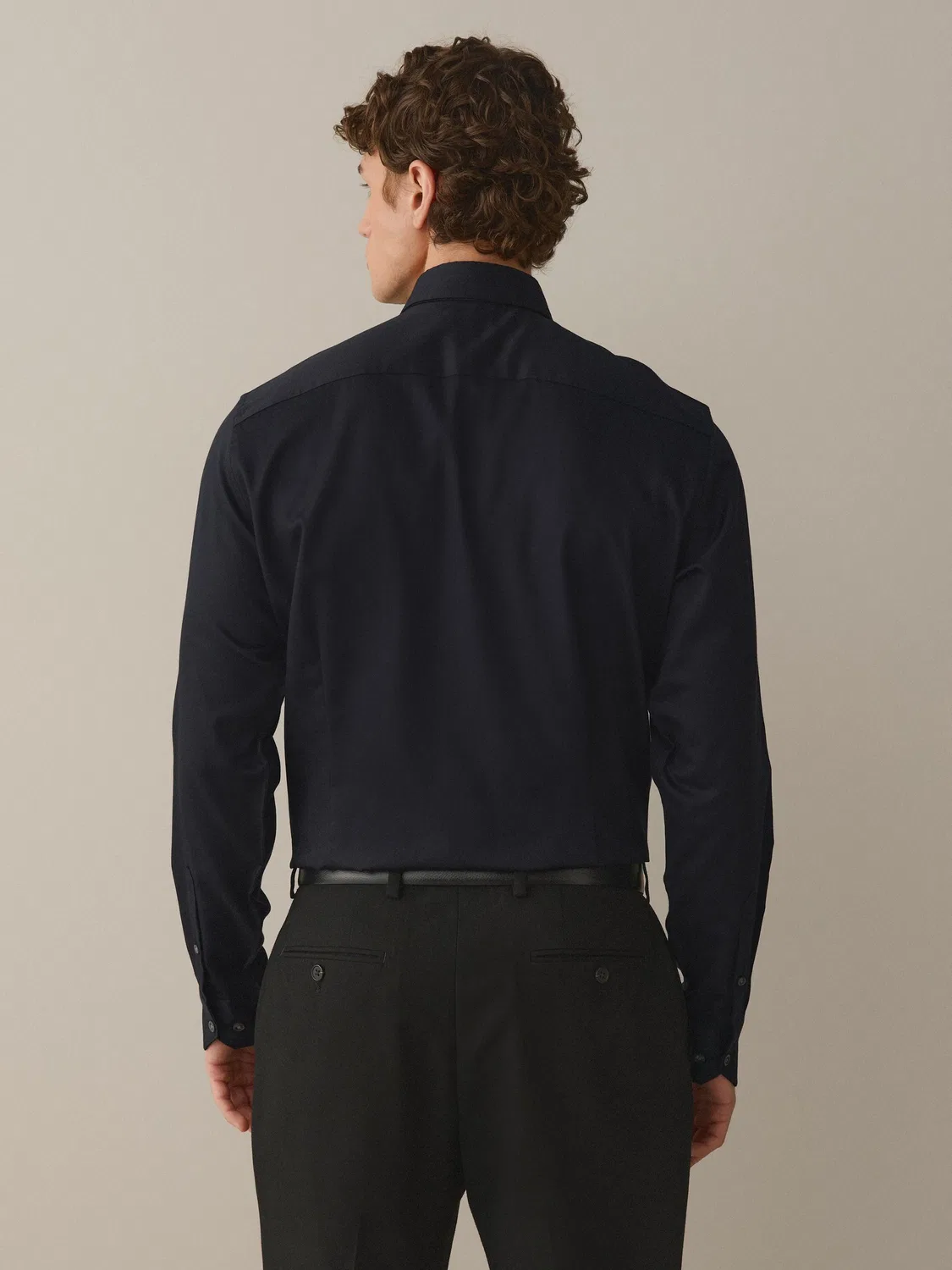 Рубашка повседневная Slim Fit, модель Occasion Next, черный сатин — фото 2