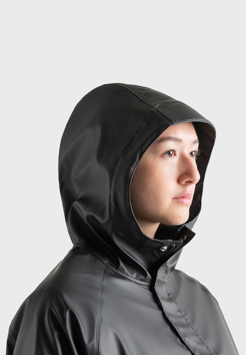 

Водонепроницаемая куртка CLASSIC Herschel, черный