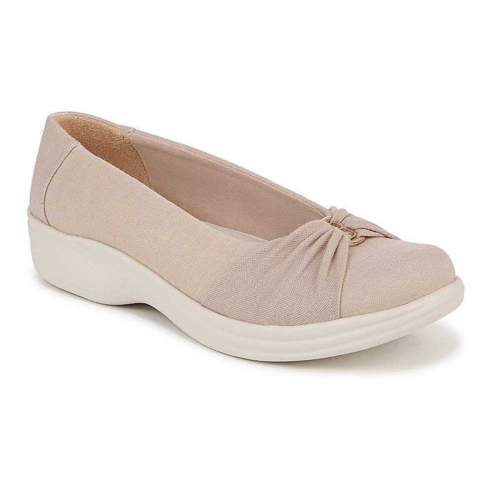 

Женские слипоны Bzees Paige, цвет Barely Beige