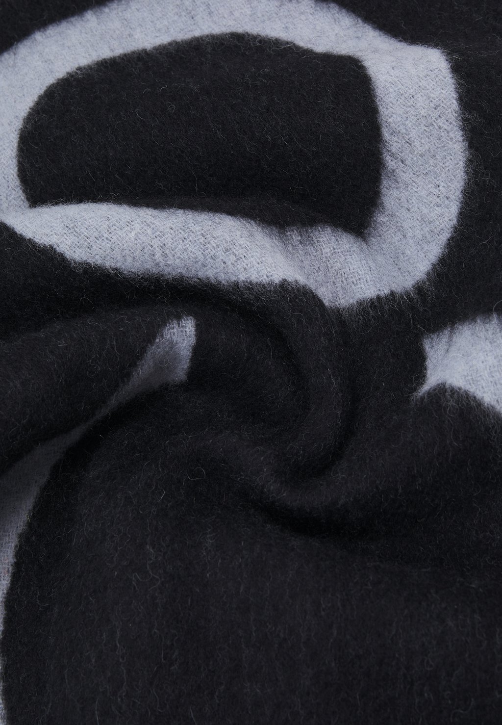

Шарф CLASSIC SCARF SIGNITURE Calvin Klein, черный