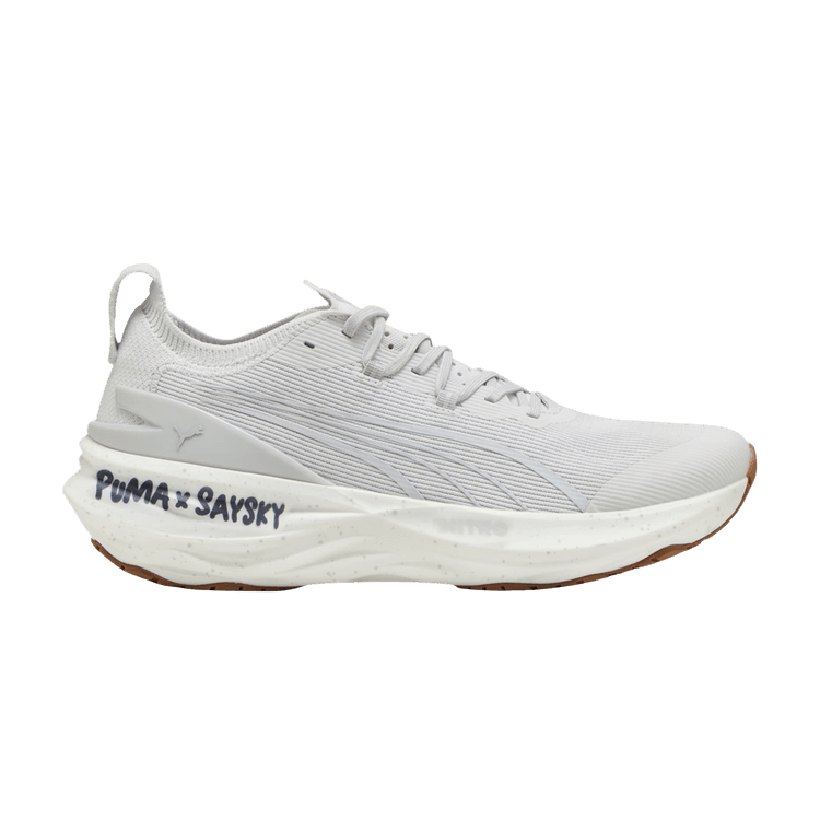 

Кроссовки Saysky x ForeverRun Nitro 2 'Feather Grey', серый