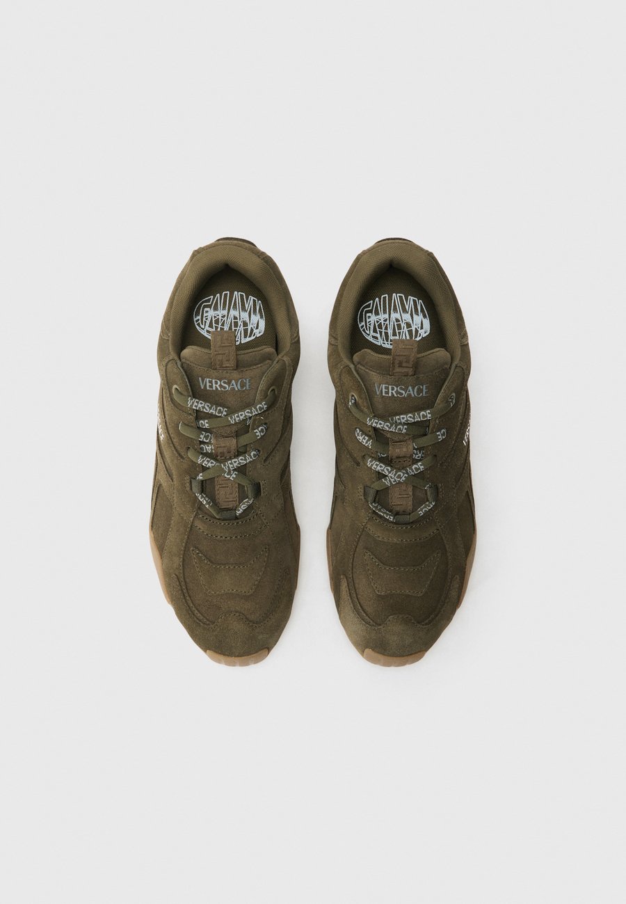 Кроссовки Versace Trainers, Khaki — фото 4