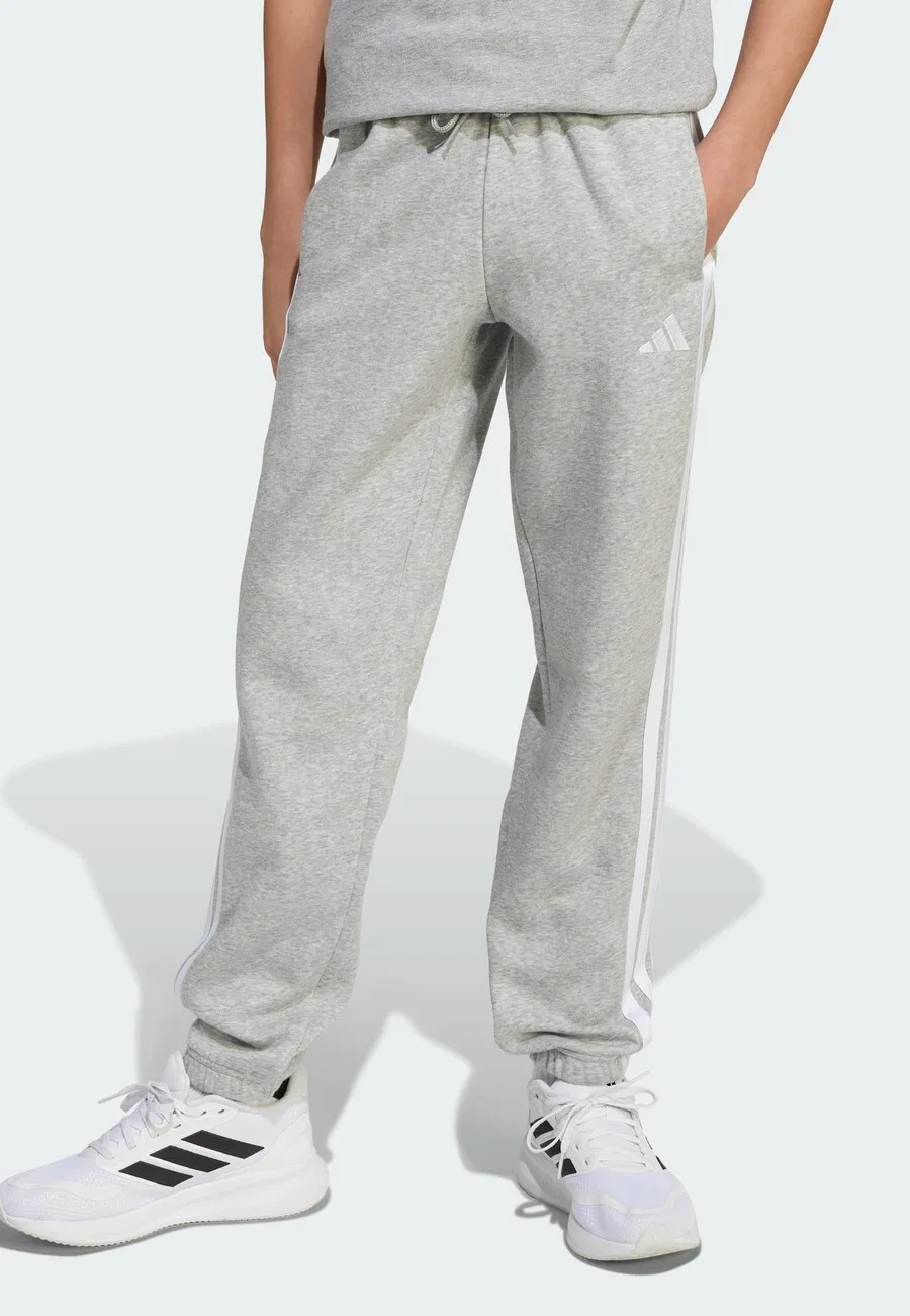 Спортивные брюки-комбинезон ADIDAS SPORTSWEAR с зауженными штанинами, модель «Essentials Kids Hose», серые — фото 2