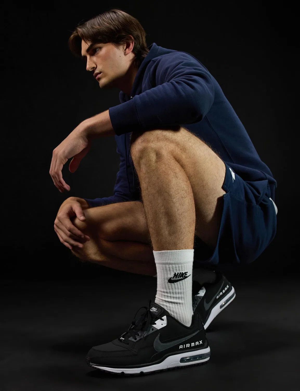 Детские кроссовки для девочек с кожаным верхом Air Max Ltd 3 NIKE, White And Black — фото 2