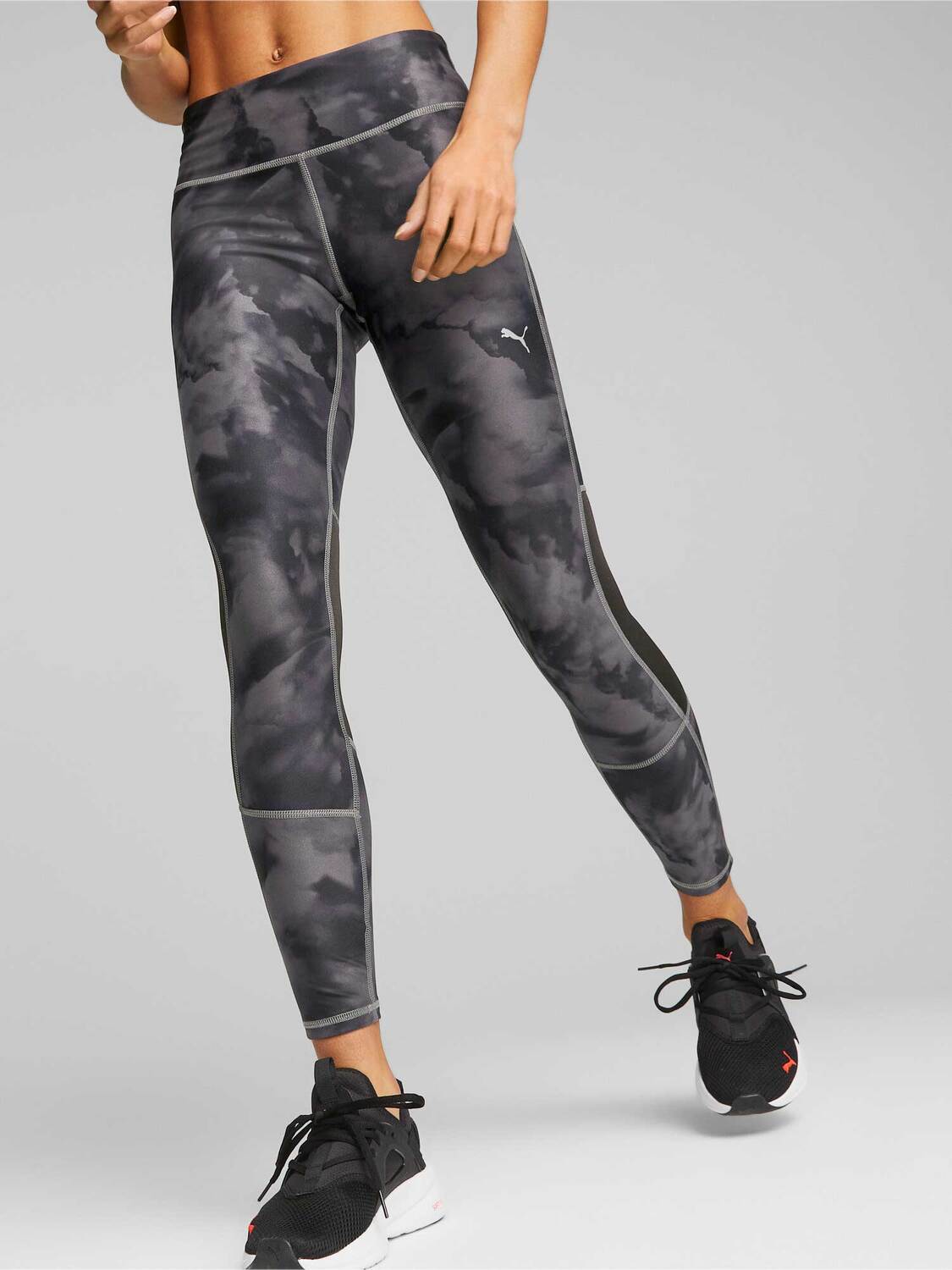 

Тайтсы Puma RUN FAVORITE AOP 7/8 TIGHT W, черный