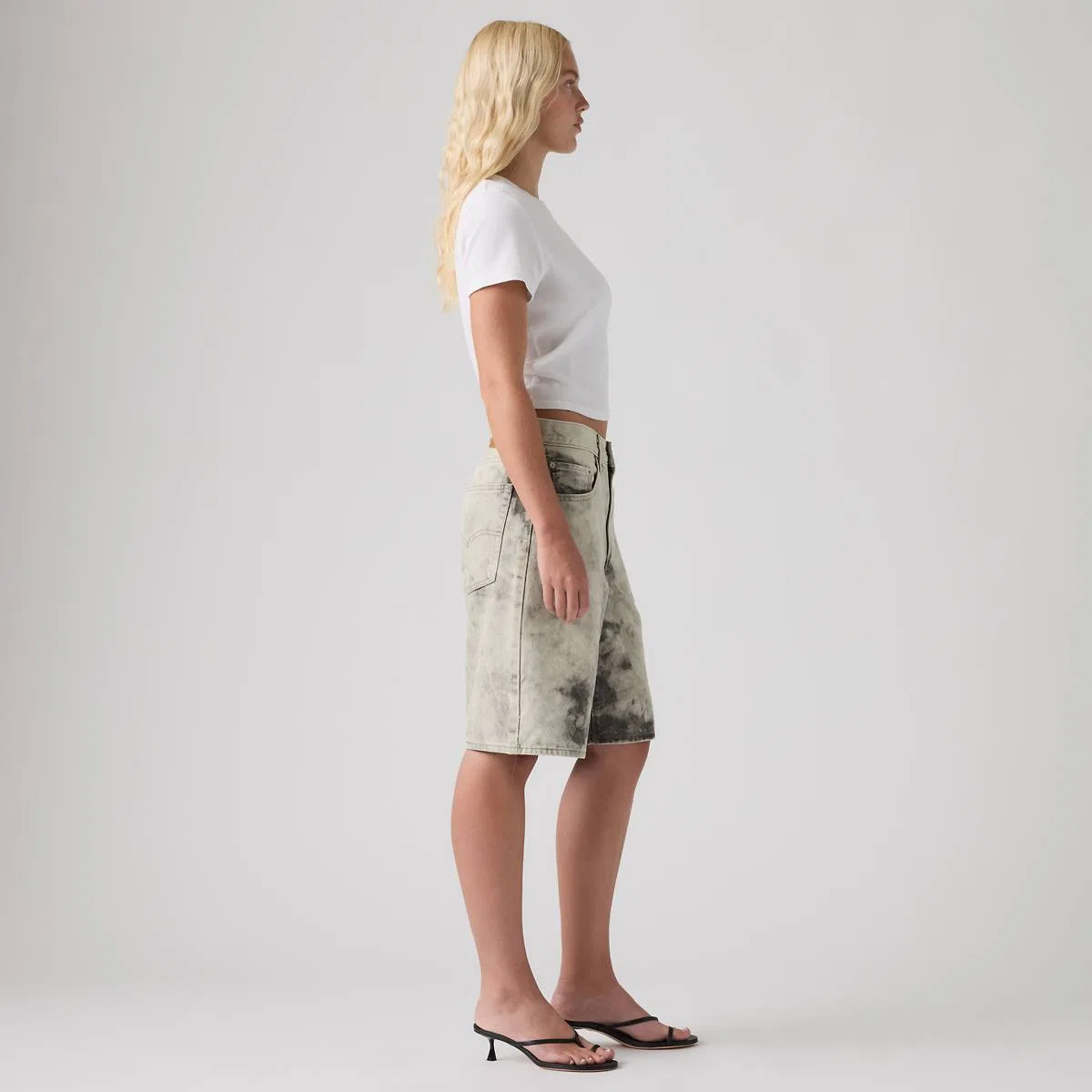 Свободные легкие джинсовые шорты в стиле «папа» Levi's, Soft Smoke Jort - Grey — фото 4