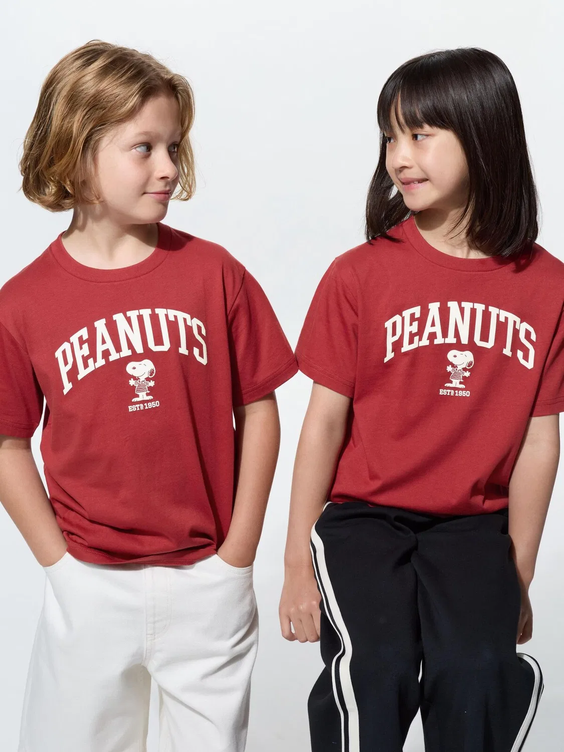 Футболка для детей Uniqlo, графический принт Peanuts UT, красный