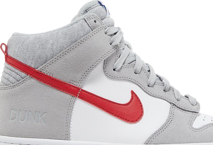 Кроссовки Nike Dunk High SE GS 'Athletic Club - Light Smoke Grey Gym Red', серый — фото 3