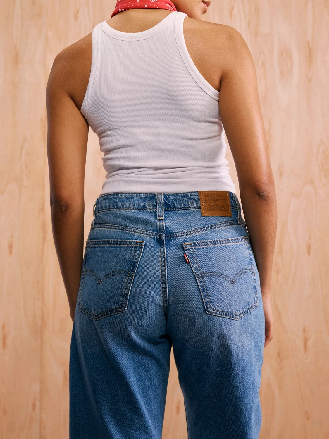 Джинсы Baggy Dad Barrel Levi's, средний синий деним — фото 3