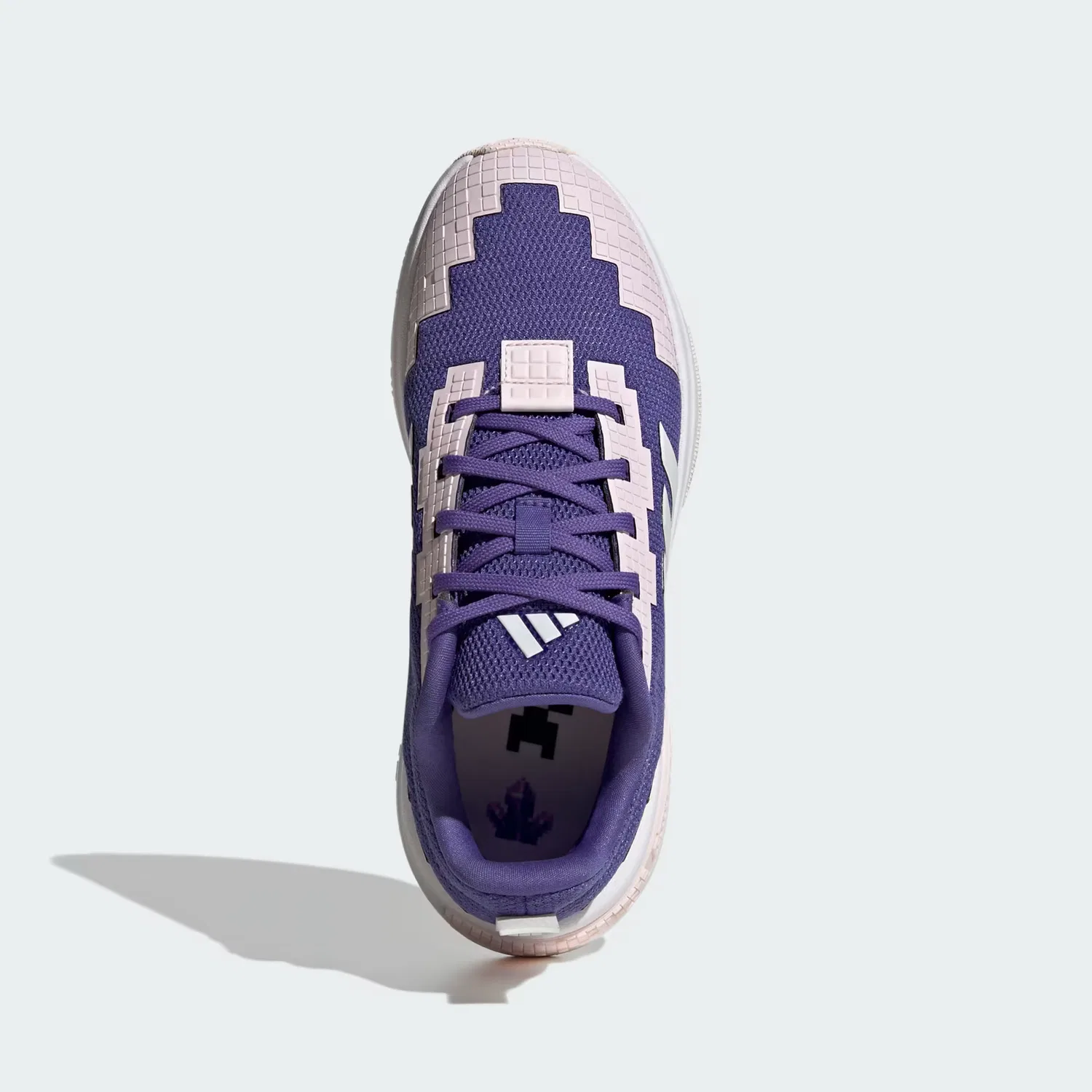 Детские кроссовки с графичным принтом Minecraft Pro Adidas Sportswear, фиолетовый/crystal white/distilled pink — фото 2