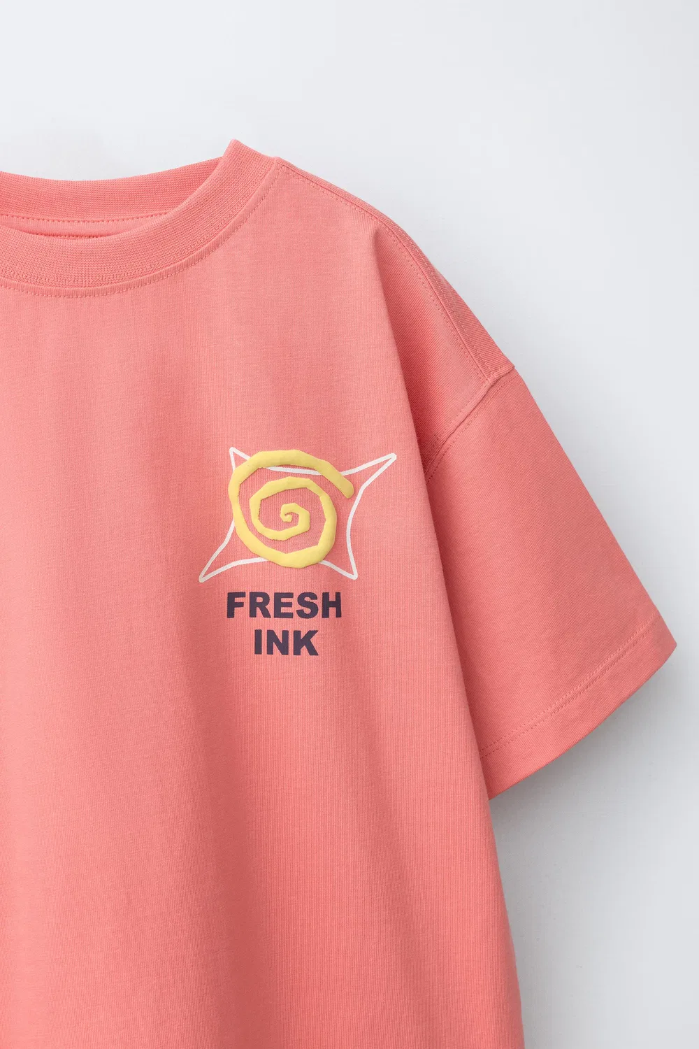 Футболка с рельефным принтом ZARA, Intense Coral — фото 3