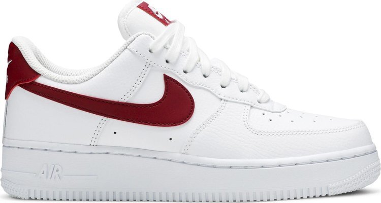 

Кроссовки Nike Wmns Air Force 1 '07 'White Noble Red', красный