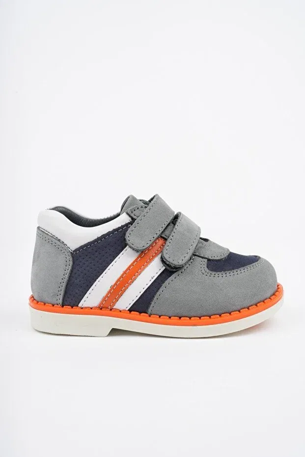 Детские туфли для девочек с коротким каблуком Ortobella, Gray