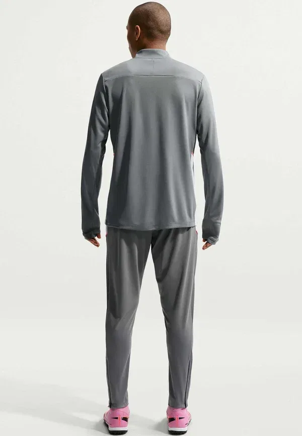 Брюки джоггеры Nike Academy Nike Performance, Smoke Grey, White Hot Punch, Hot Punch, белый/серый — фото 2