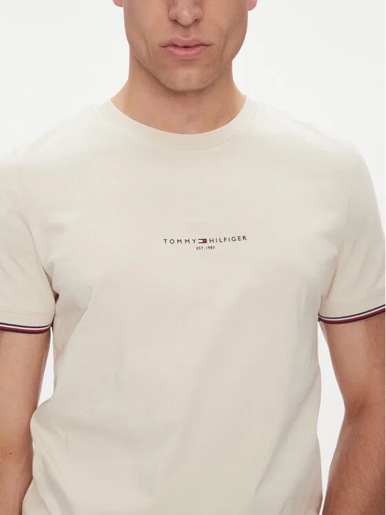 Футболка regular fit Logo Tommy Hilfiger, бежевый — фото 4