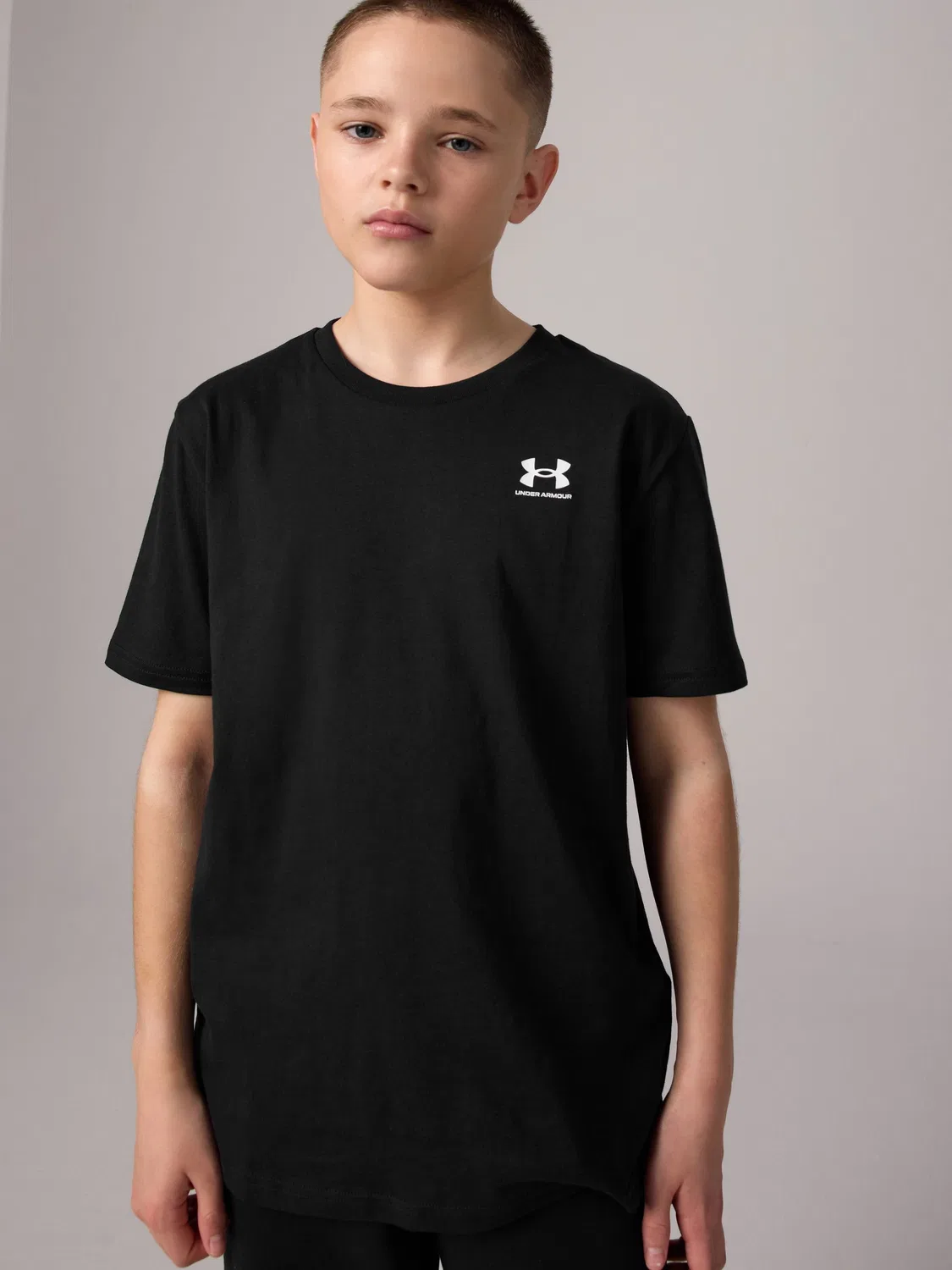 Футболка Sportstyle с коротким рукавом Under Armour, черный