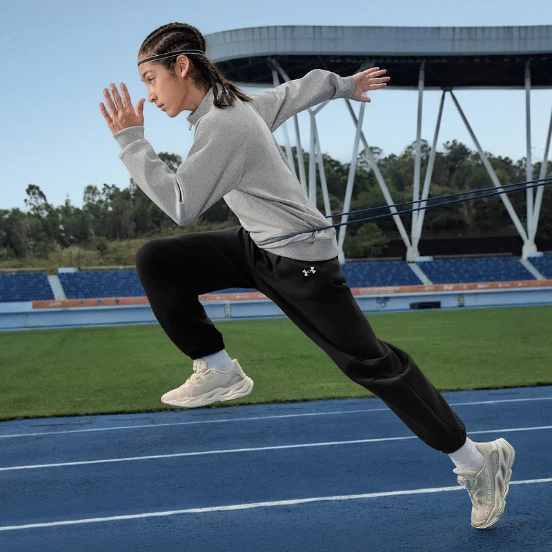 Детские спортивные штаны, умеренная растяжимость, Under Armour, Black — фото 4