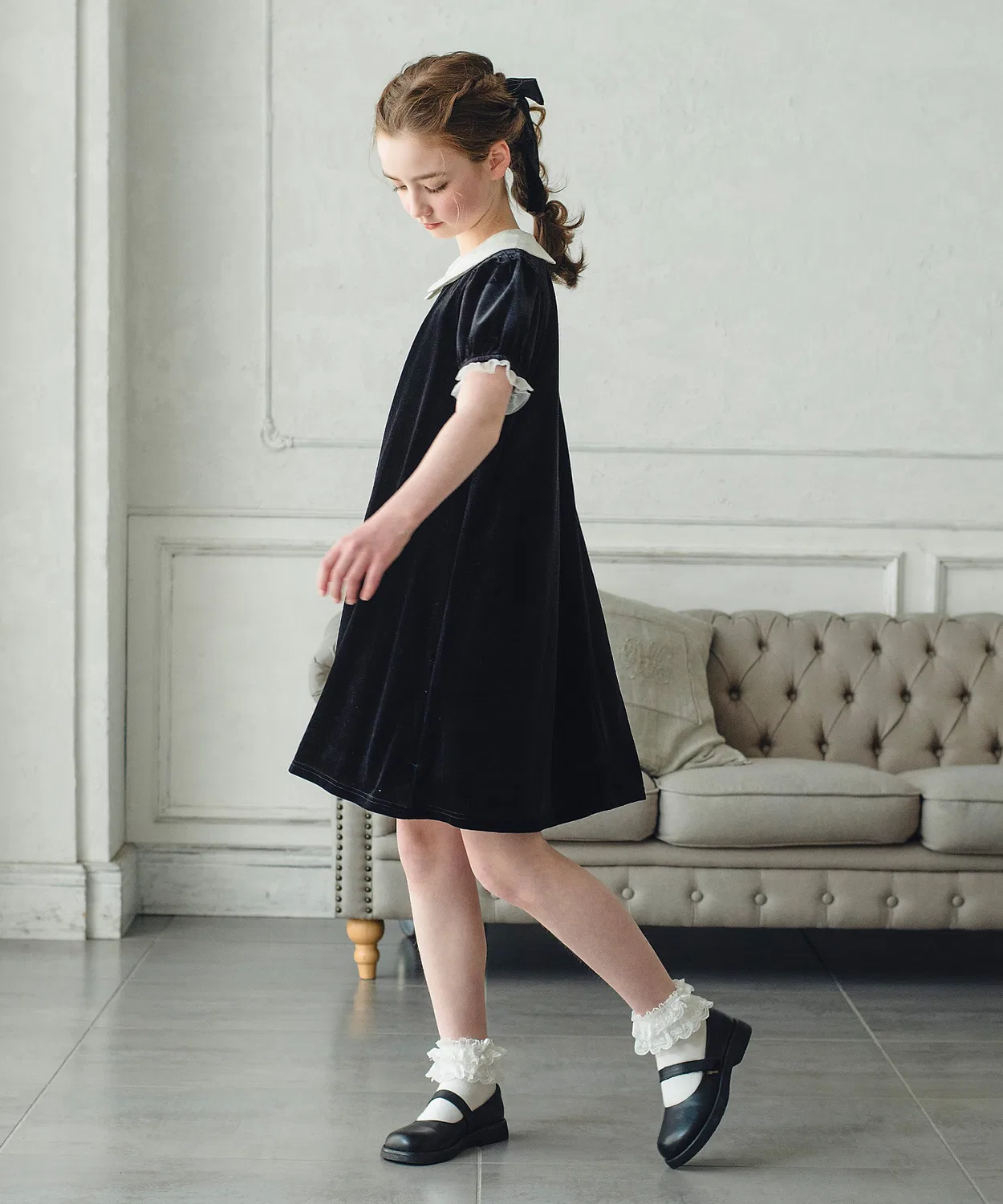 Детское платье из вельвета с блестками и круглым воротником Spangle DRESCCO, Black — фото 4