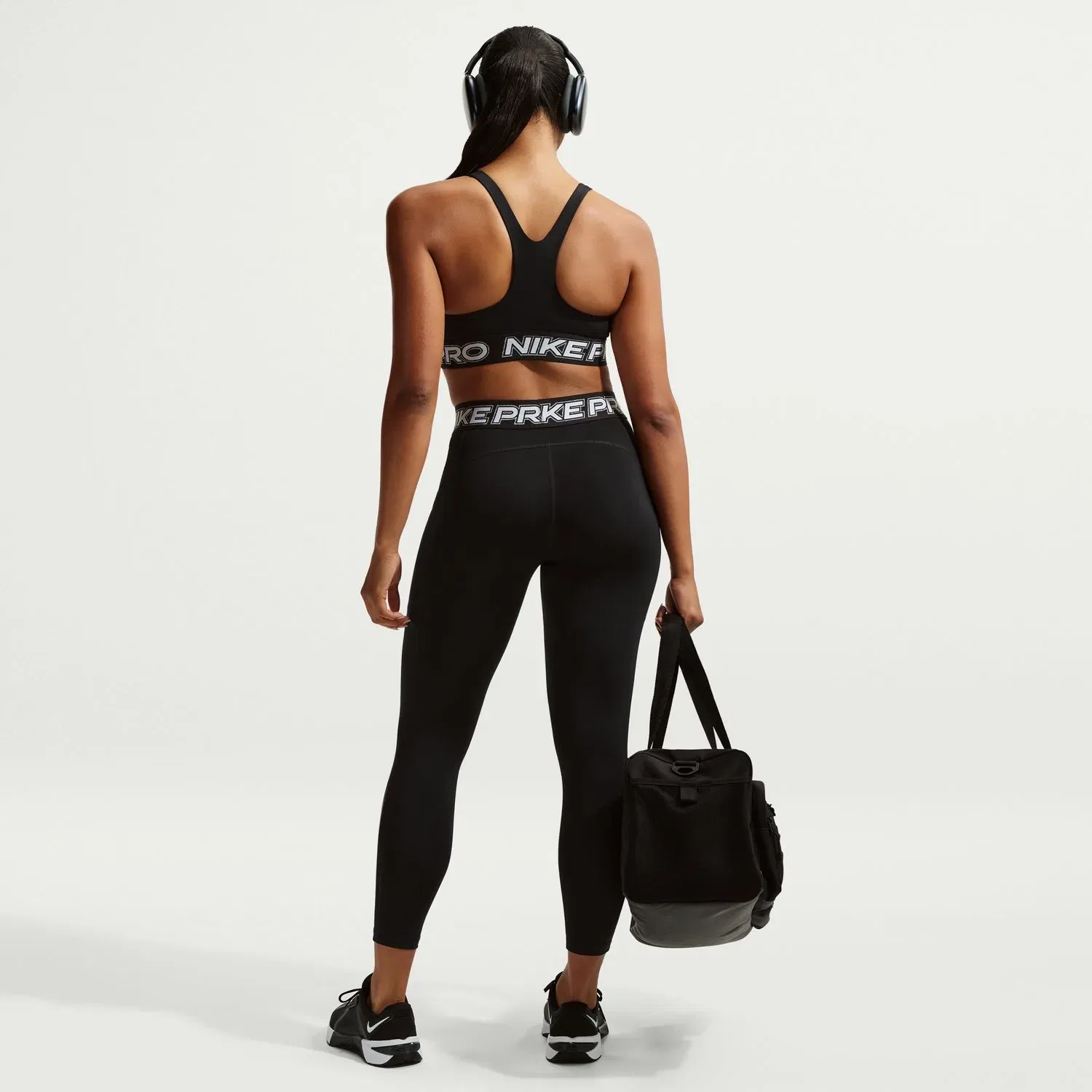 Женский топ Pro Light-Support Nike, Negro — фото 2