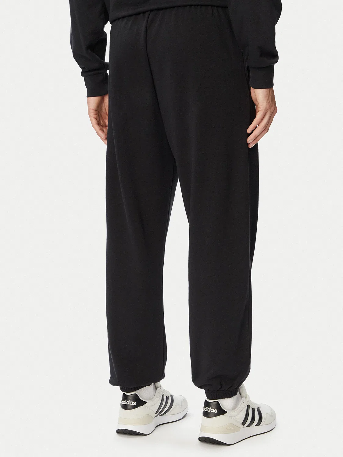 Мужские спортивные штаны стандартного кроя Seasonal Essentials Collegiate French Terry Cuffed Adidas, черный — фото 3