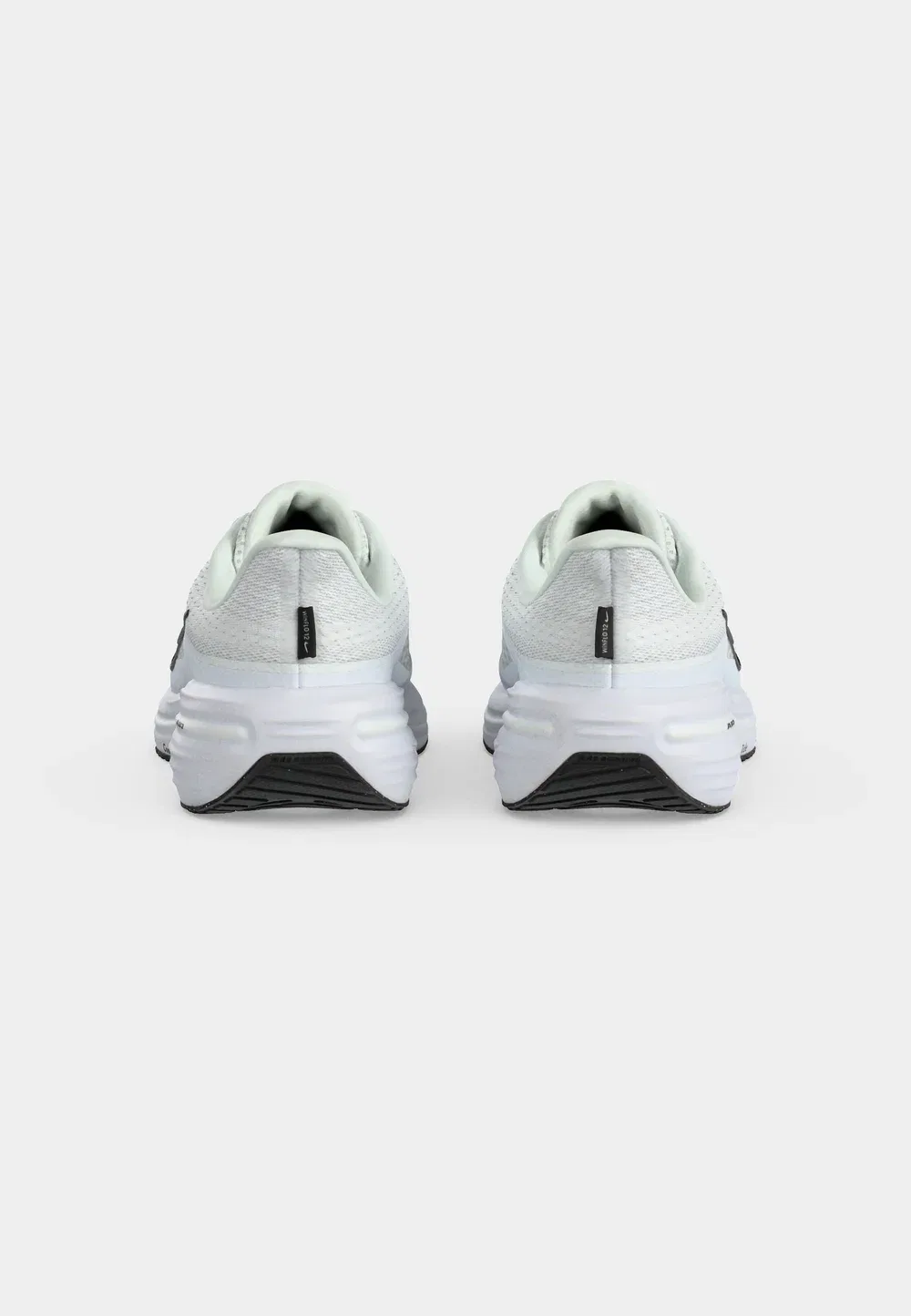 Кроссовки Air Winflo 12 унисекс для бега по улицам Nike Performance, White/Black/Pure Platinum-Coloured — фото 4