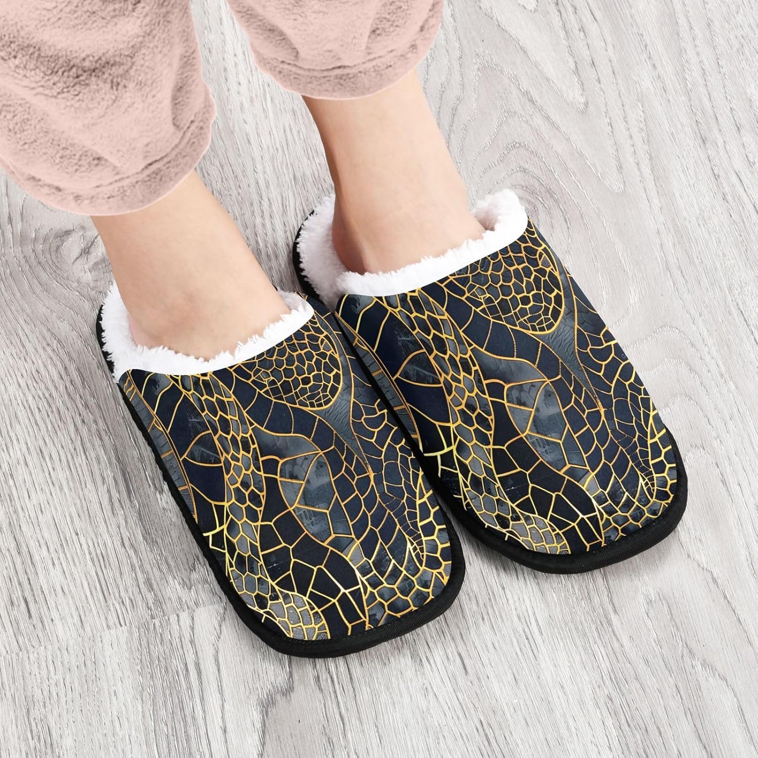 FENOCHE Close Up Snake Skin Gold Plush Slippers for Women Men Warm Comfortable Travel Spa Slipper Nonslip House Shoes, Multicolor — фото 4