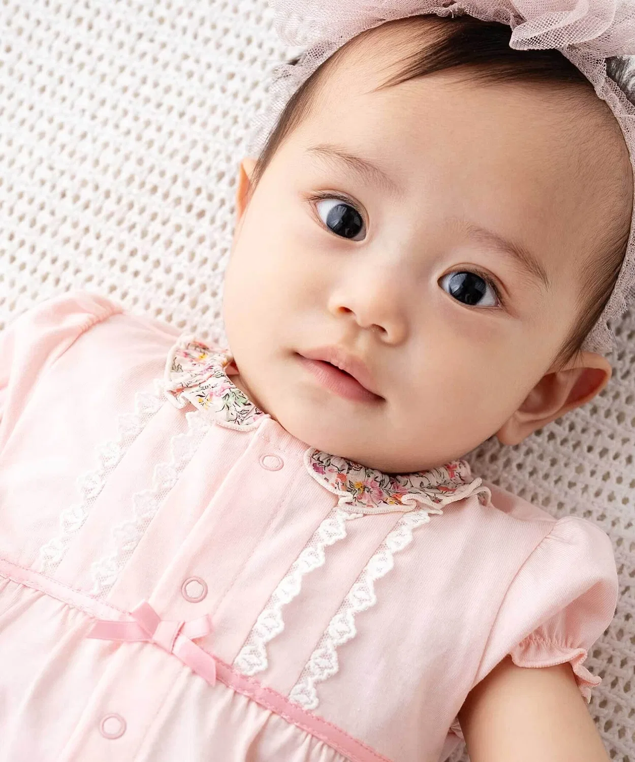 Детский комбинезон Liberty Print 2WAY ползунки бренда Filliot de Bebe Reduction, 50-75 см, жёлтый — фото 3
