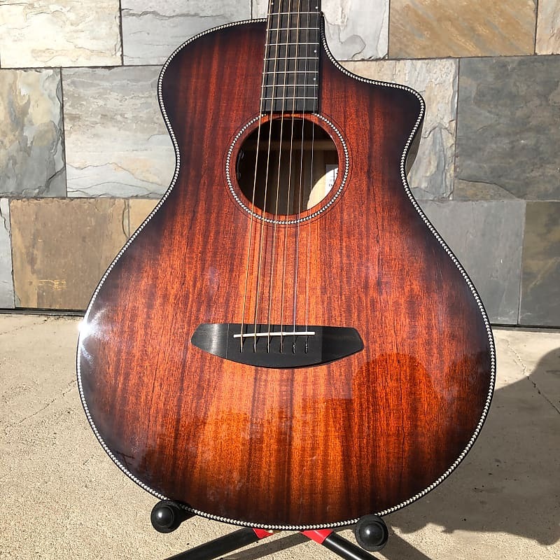 

Breedlove Oregon Concertina Bourbon CE Миртлвуд-Миртлвуд ORCA04CEMYMY