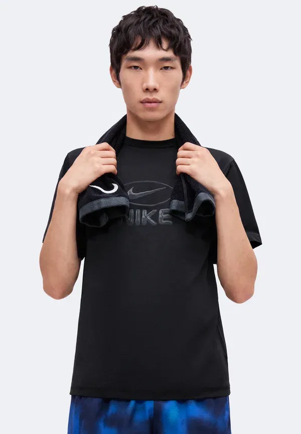 Футболка спортивная Dri-fit Hyverse Nike Performance Black, Anthracite, черный — фото 4