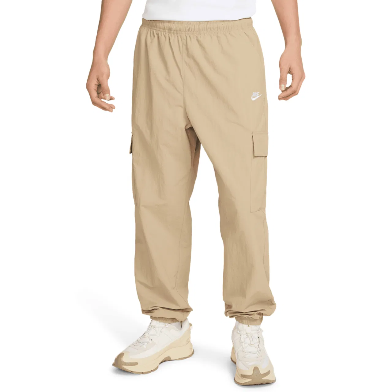 Мужские брюки карго из нейлона Nike Club Woven Cargo Pants, Parachute Beige