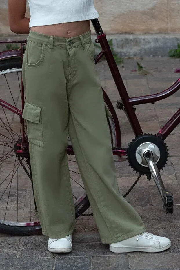 Детские брюки для девочек широкие с карго-карманами Cargo Pocket Detailed Breeze, Khaki Green — фото 3