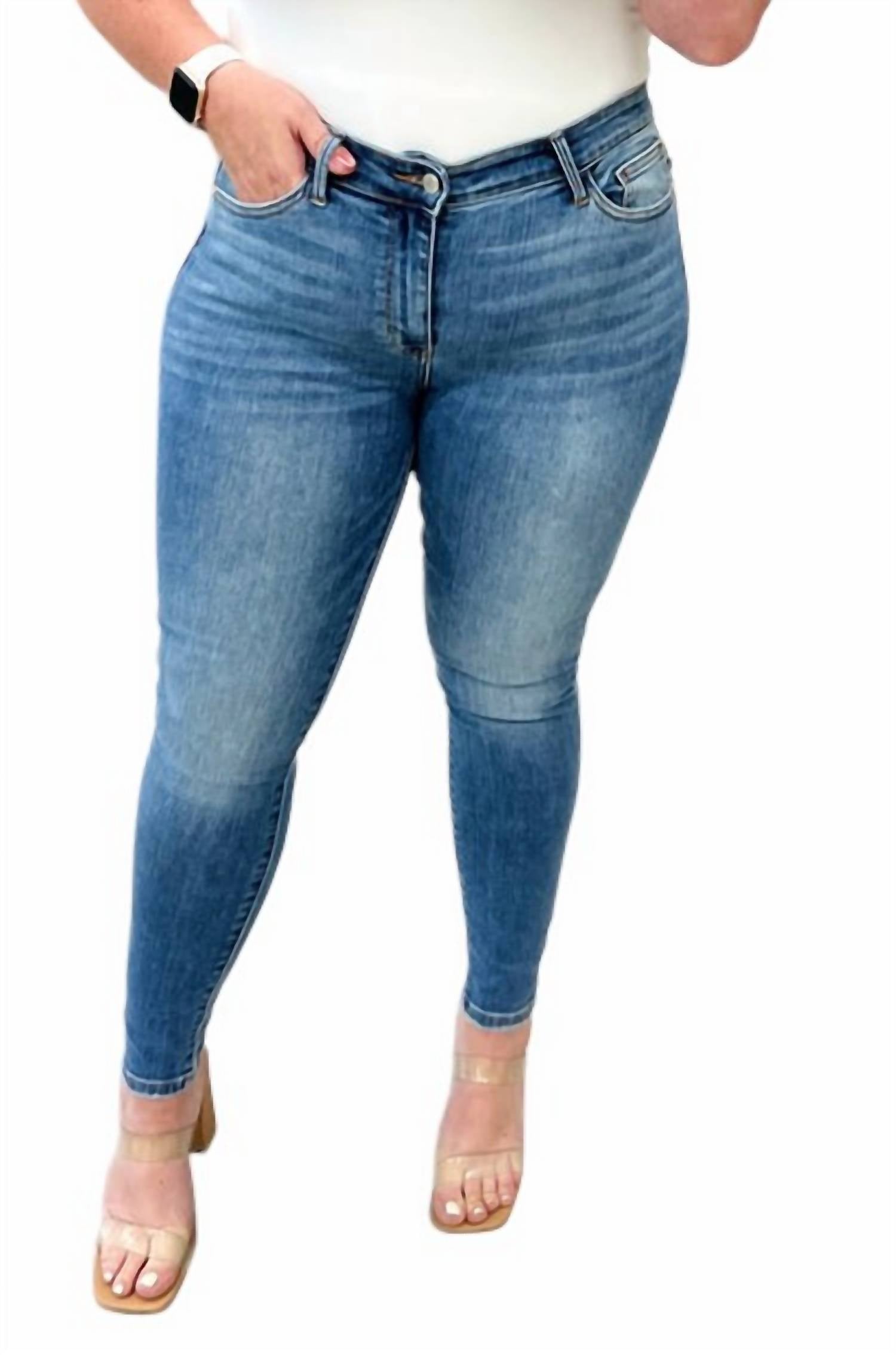 

Джинсы-скинни Vintage Skinny средней посадки в средне-голубом цвете Judy Blue