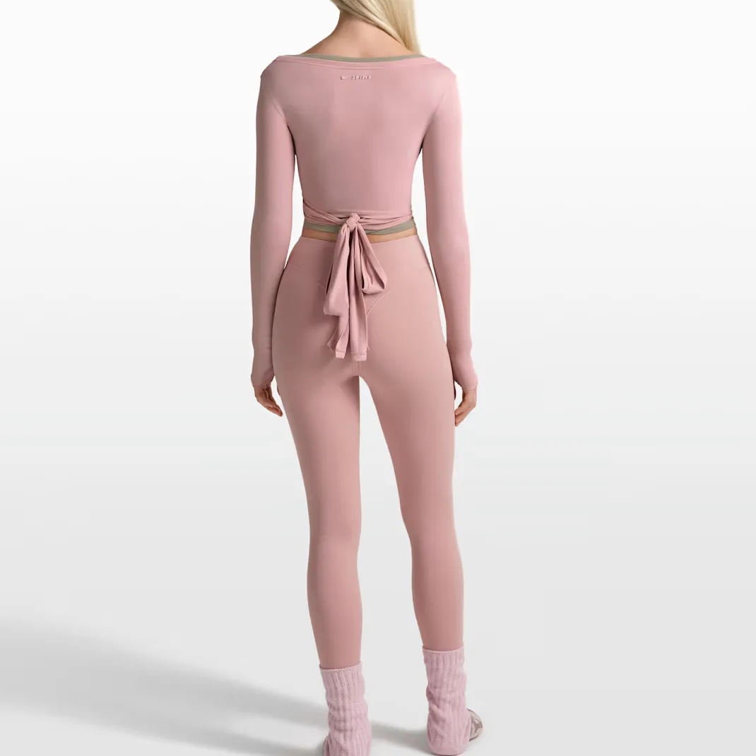 SKIMS Stretch Knit женский топ-блуза с длинными рукавами и запахом Nike, NSKM Swertia — фото 4