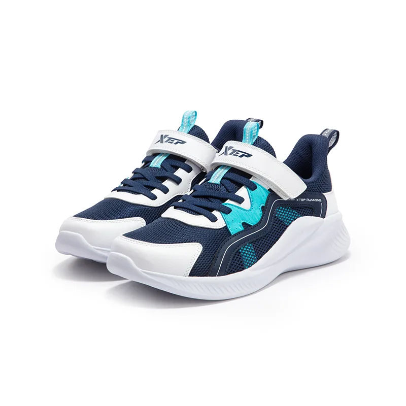 XTEP Низкие кроссовки для бега с противоскользящей подошвой dark blue/new white/smart blue детские — фото 3