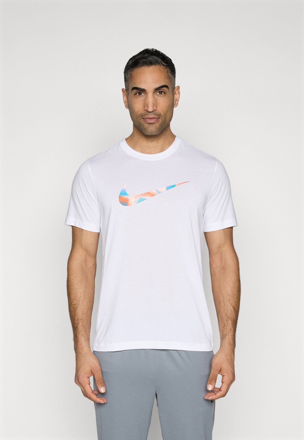 

Спортивная футболка TEE LAVA Nike Performance, белый
