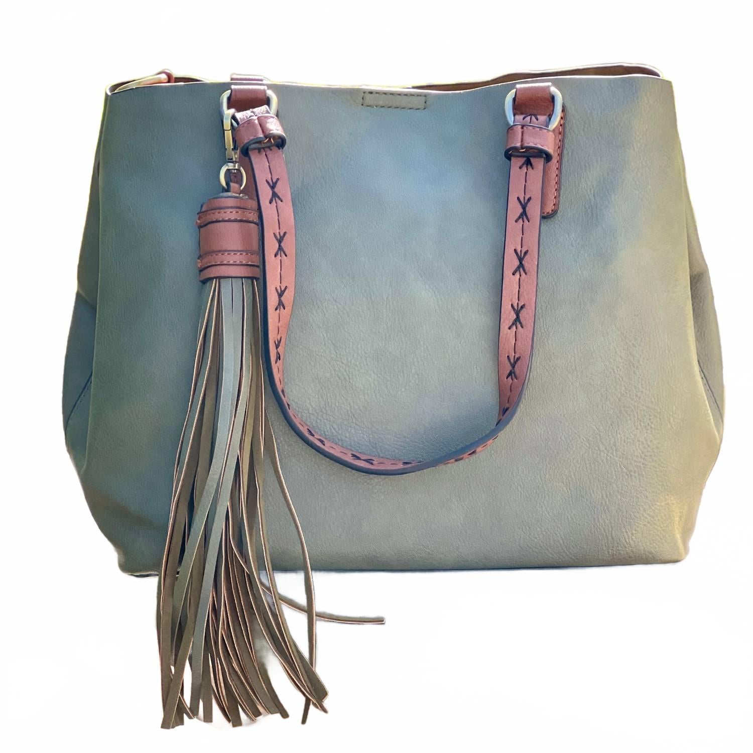 

Женская сумка Aliza Large Tassel 2 в 1 в оливковом цвете Jen & Co.