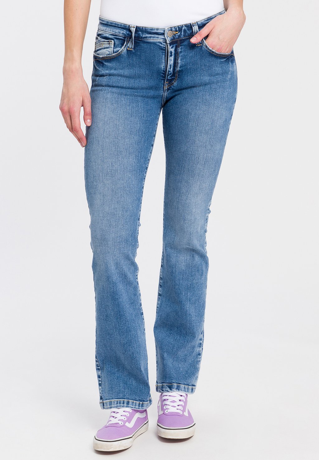 

Джинсы Bootcut Cross Jeans