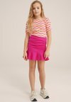 

Футболка с принтом We Fashion, светло-розовый