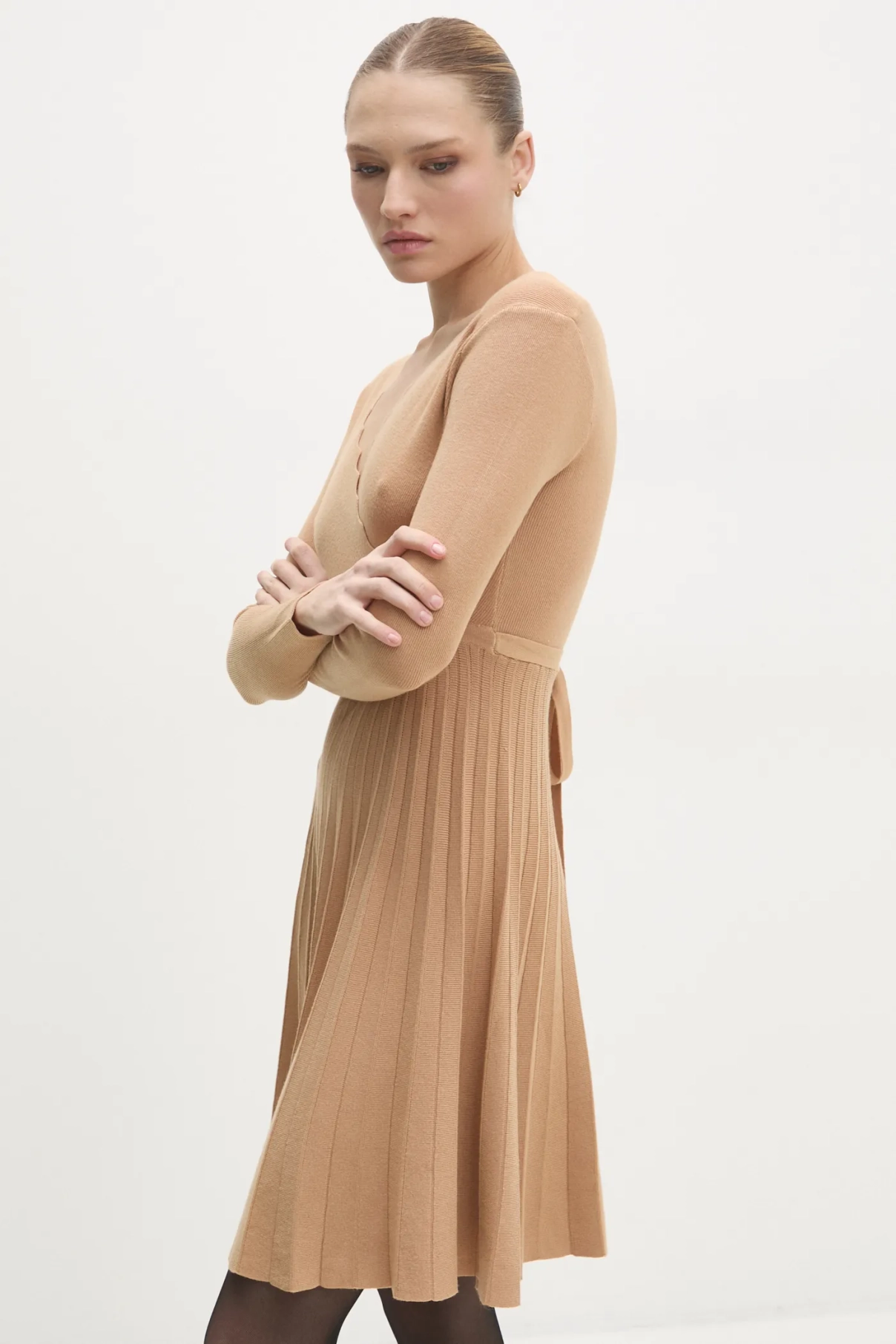 

Платье Answear Lab, коричневый